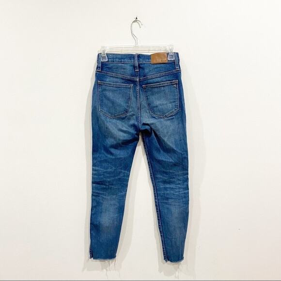 Madewell 10" High-Rise Skinny Jeans: Cutout Tulip Hem Edition - Picture 3 of 11